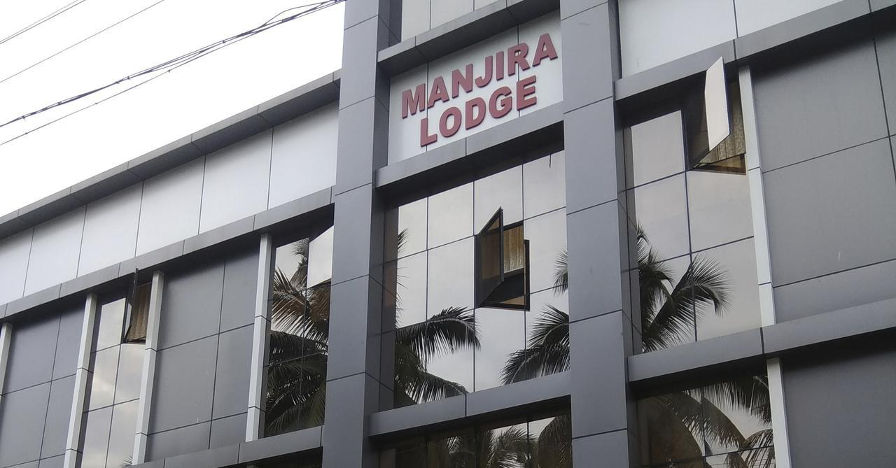 Manjira Lodge กูรูวาเยอร์ ภายนอก รูปภาพ